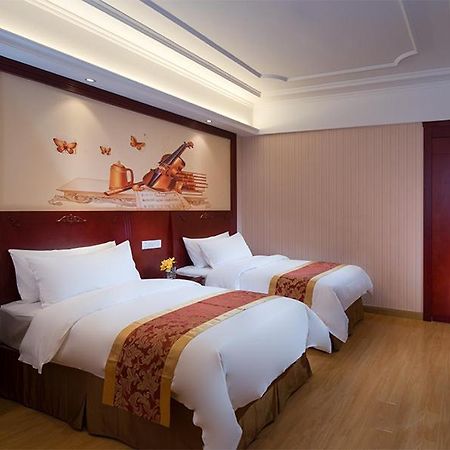 Vienna Hotel Shenzhen Exhibitian Center 2Nd מראה חיצוני תמונה