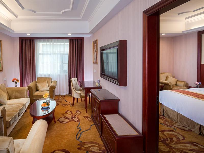 Vienna Hotel Shenzhen Exhibitian Center 2Nd מראה חיצוני תמונה