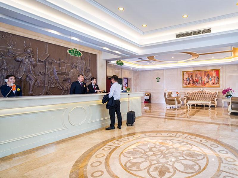 Vienna Hotel Shenzhen Exhibitian Center 2Nd מראה חיצוני תמונה